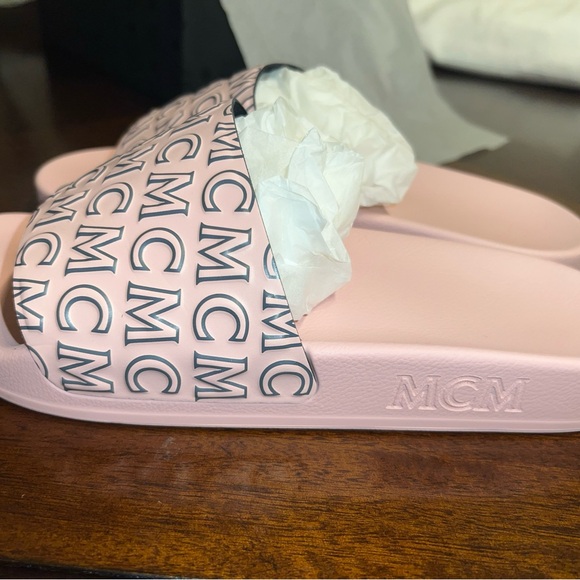 MCM Women Soft Pink Diagonal Script Slides Size 37 - Picture 2 of 11